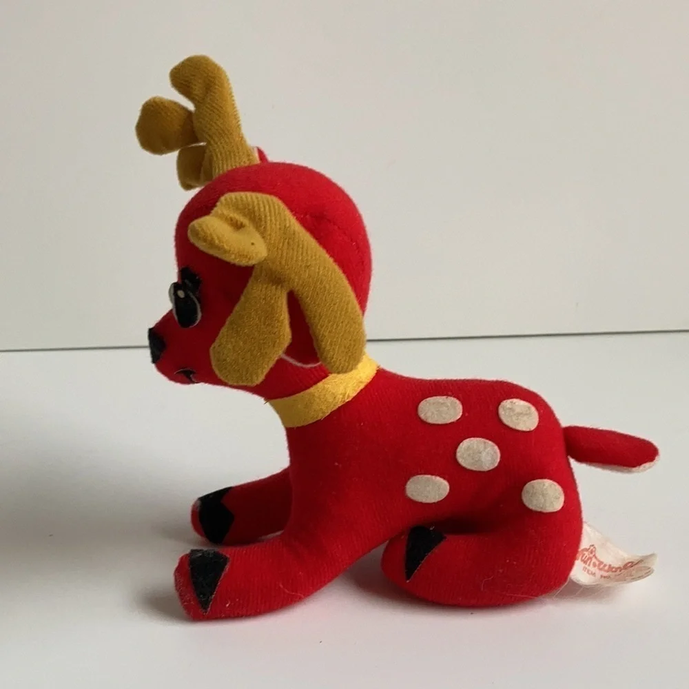 Vintage Fun World, Inc. Taiwan stuffed red reindeer white spots Christmas